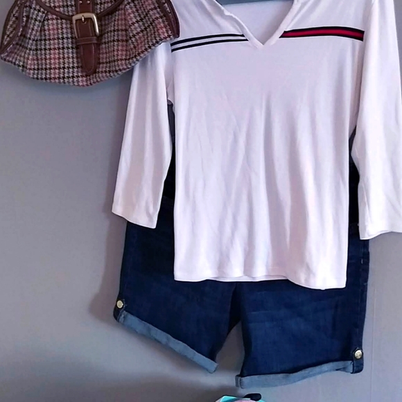 Tommy Hilfiger Summer Outfit - Picture 2 of 10